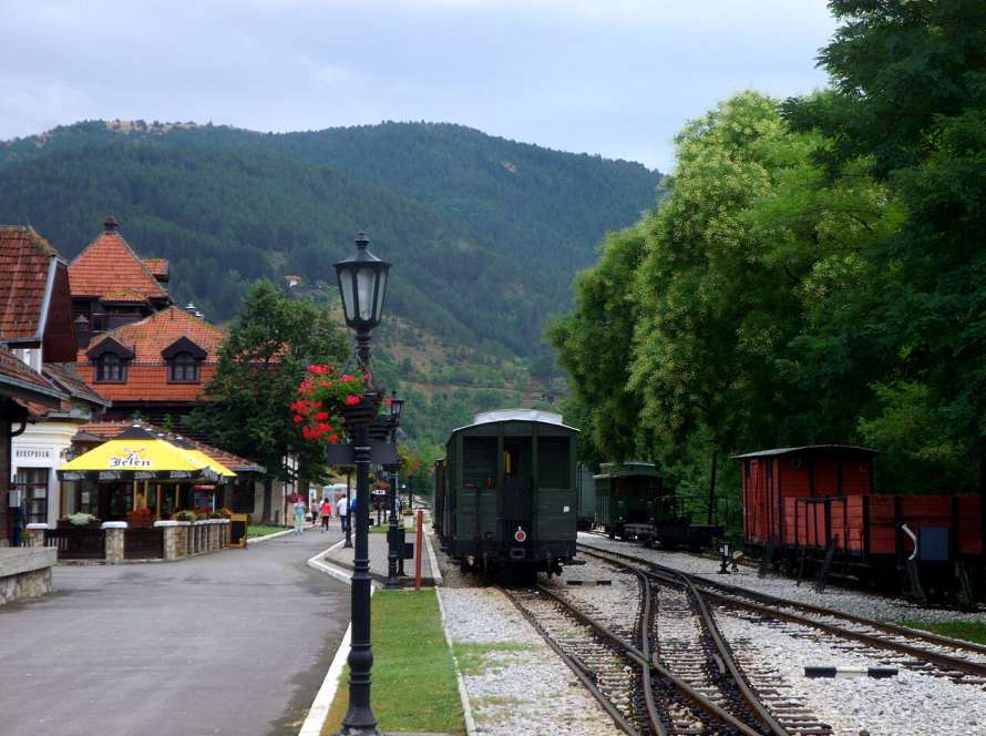 Gara Mokra Gora de pe traseul feroviar Šargan Eight