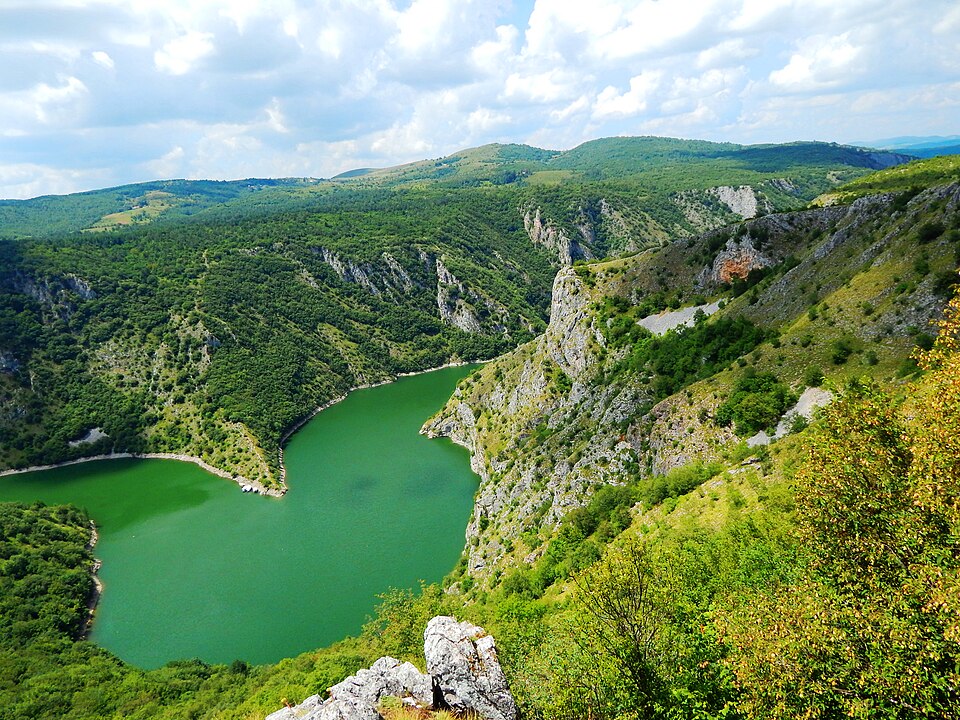 Defileul și meandrele Uvacului