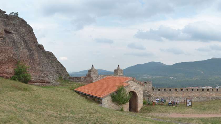Fortăreața Belogradchik integrată în stânci