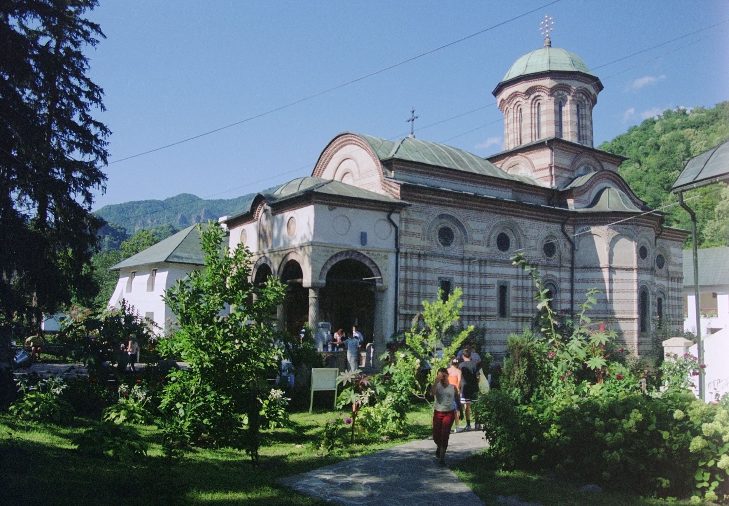 Mănăstirea Cozia vedere exterioară