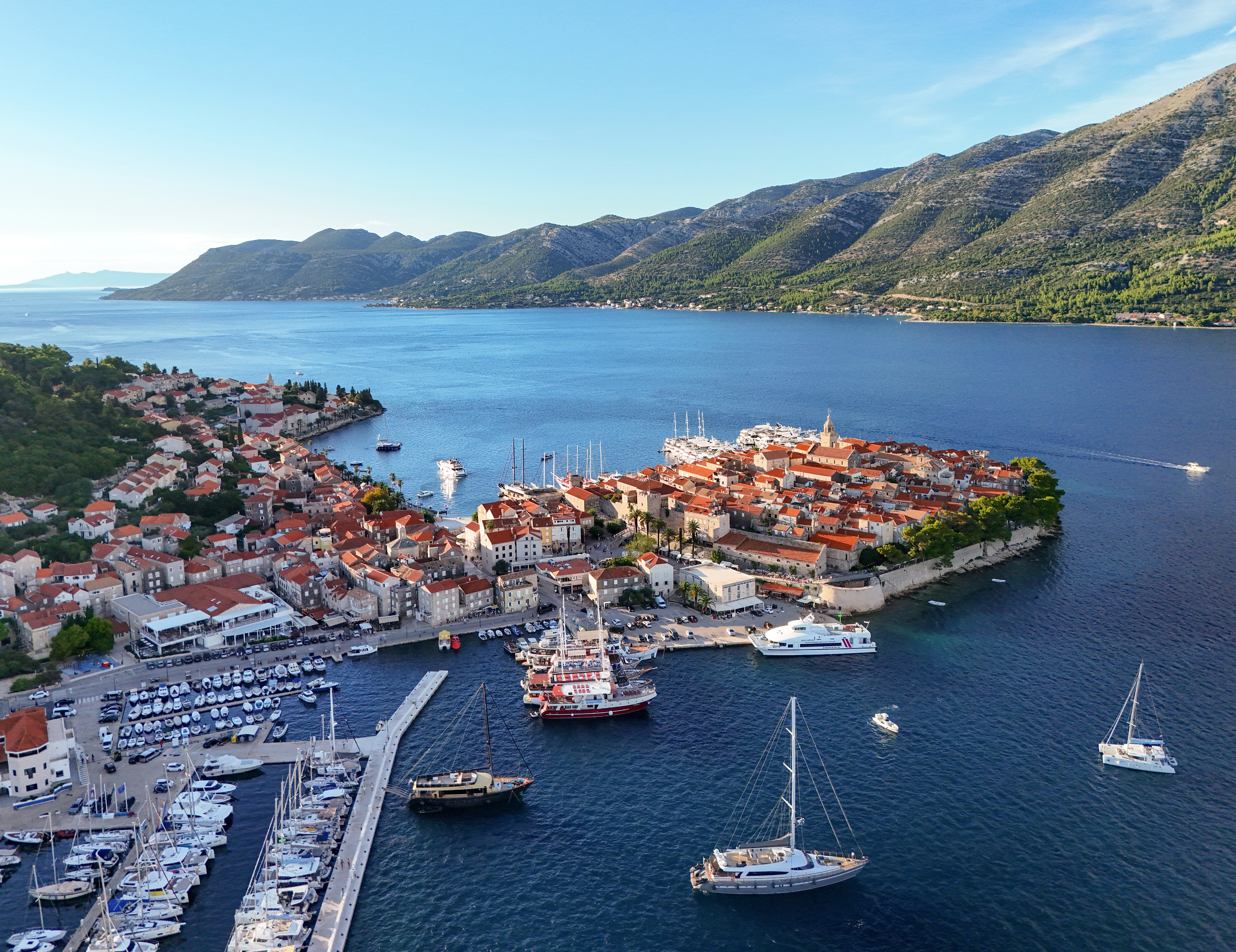 Centrul vechi fortificat al orașului Korčula
