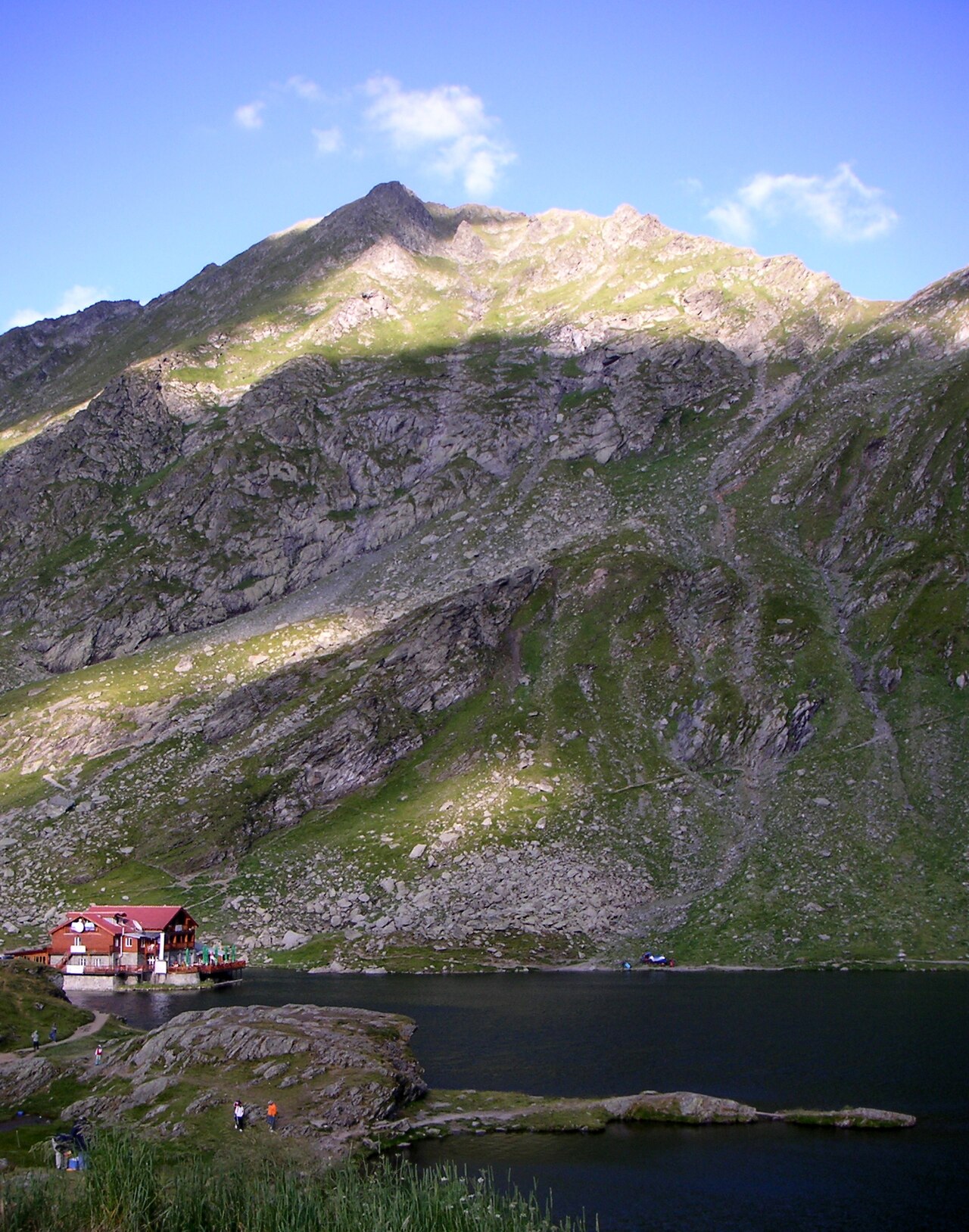 Lacul Bâlea și relieful glaciar al Munților Făgăraș