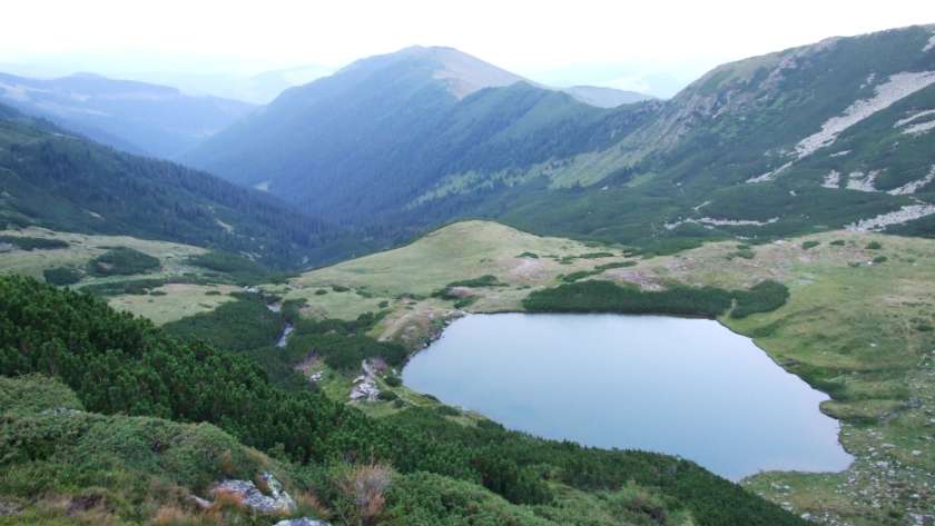 Lacul Lala Mare din Munții Rodnei