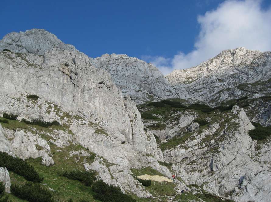 La Lanturi Piatra Craiului
