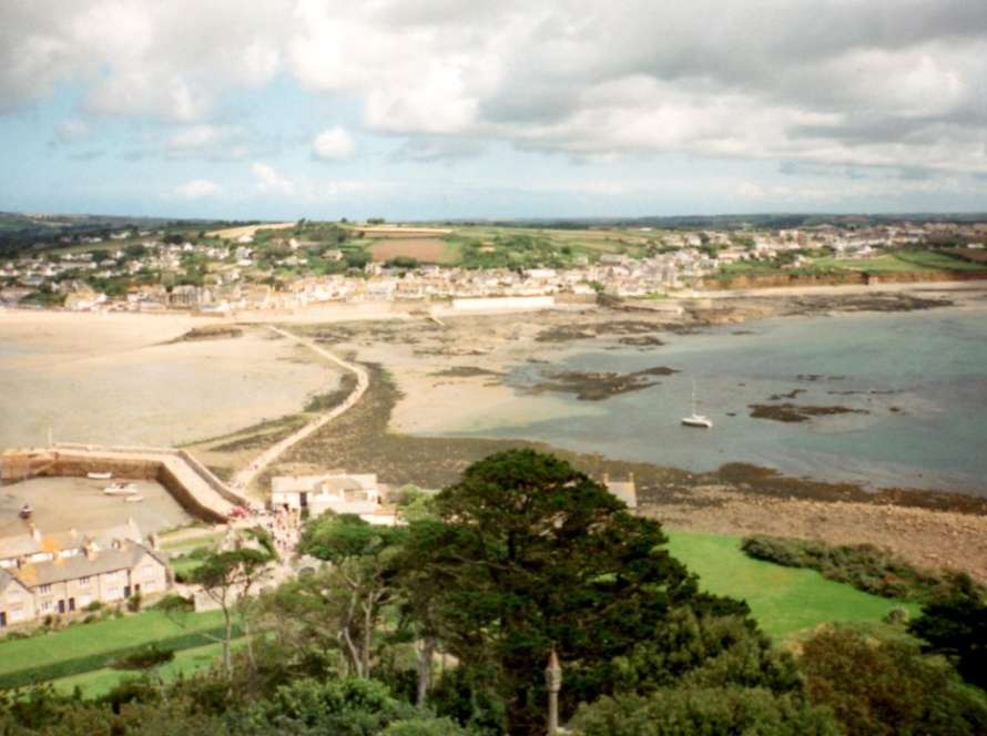 St Michael’s Mount și drumul tidal spre Marazion