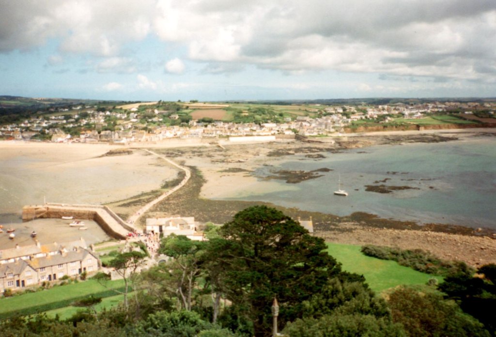 St Michael’s Mount și drumul tidal spre Marazion