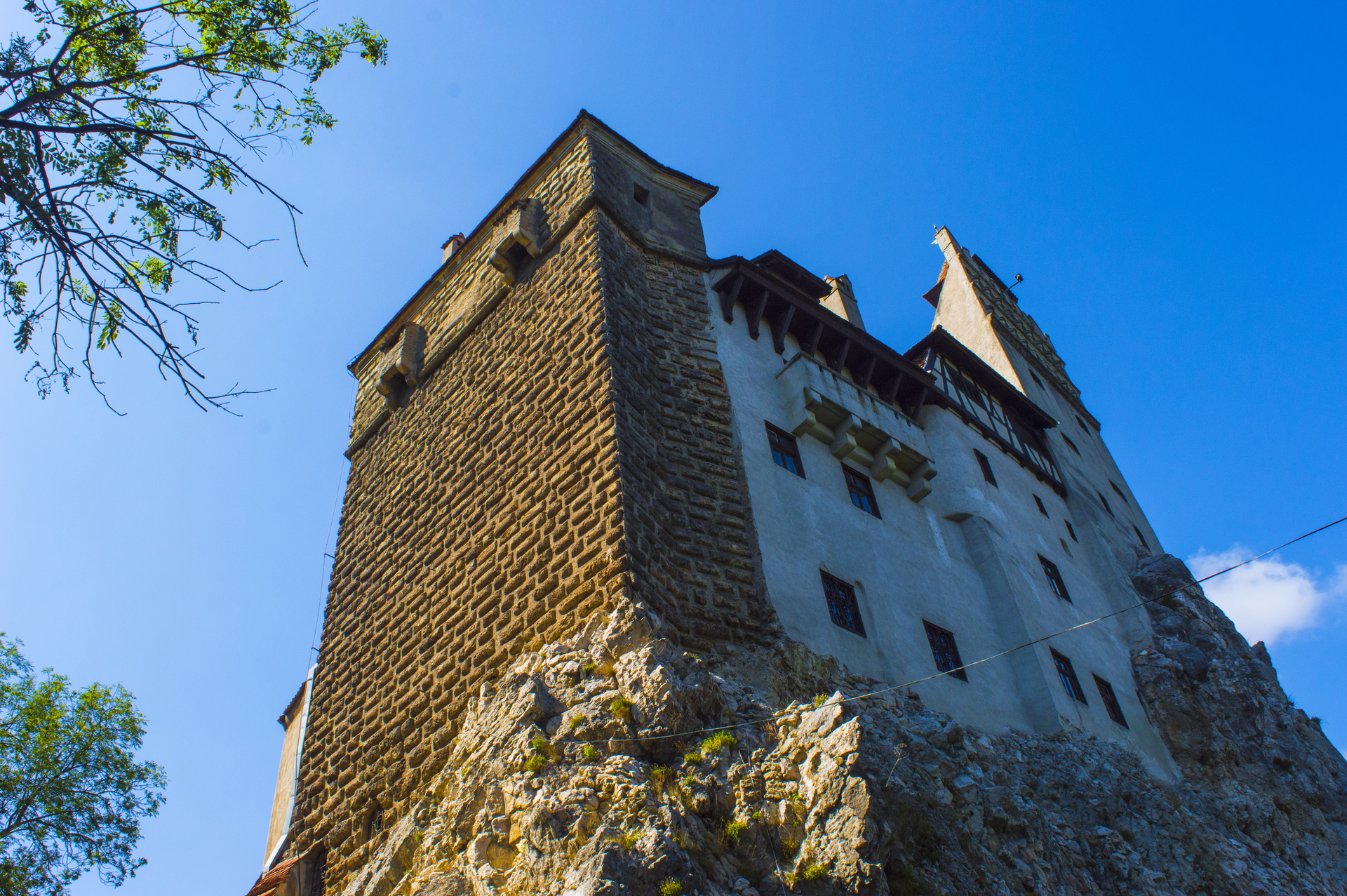 Castelul Bran și peisajul din jur